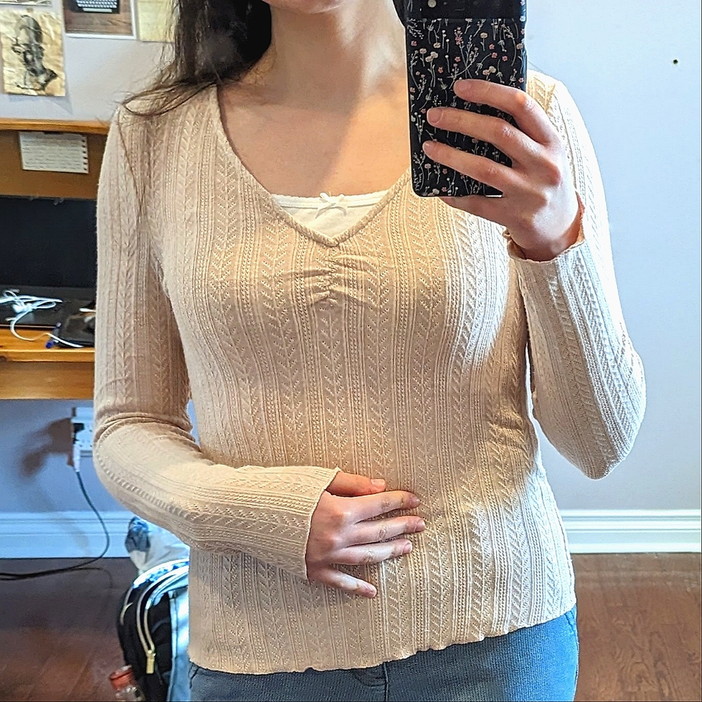 Blush Knitted Lettuce Edge V-Neck Top